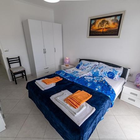 Sofi Apartments Sarandë Exteriör bild